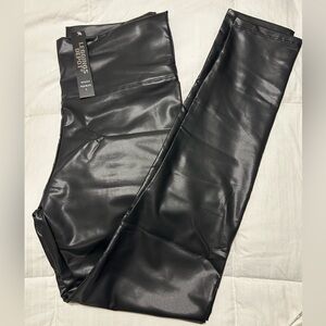 Faux leather leggings- never use new